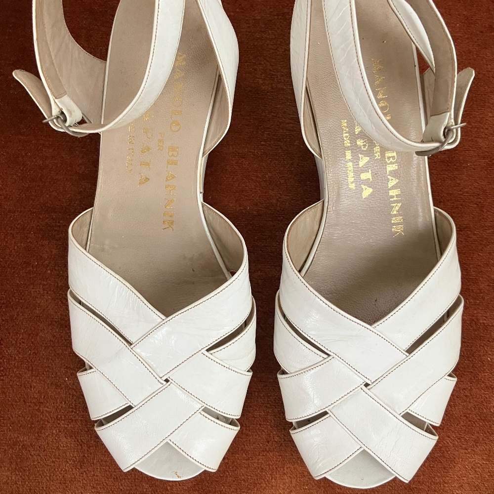 Manalo Blahnik for Zapata Italian leather vintage sandals